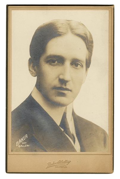 Cabinet Card Photograph of Howard Thurston.