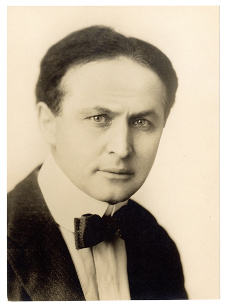  HOUDINI, Harry (1874-1926). Portrait photograph of Houdini....
