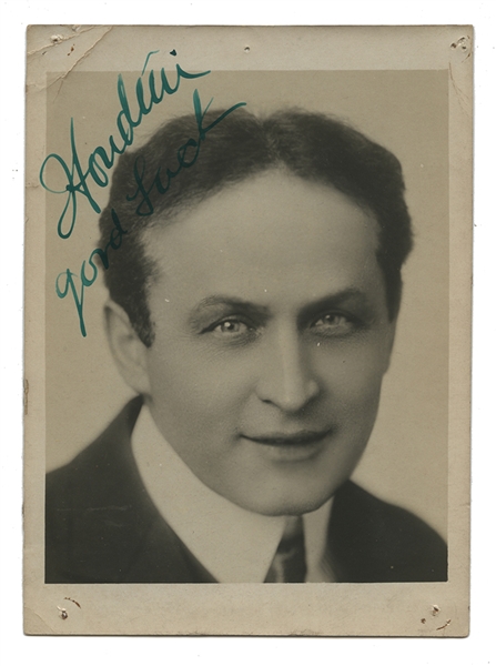 Signed Photograph of Harry Houdini. 