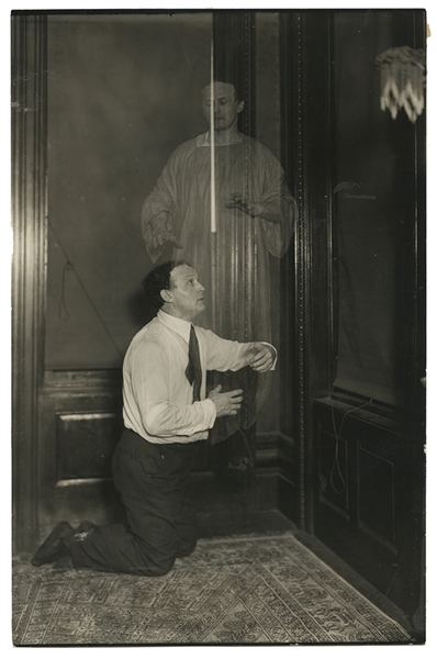 Spirit Photo of Harry Houdini.