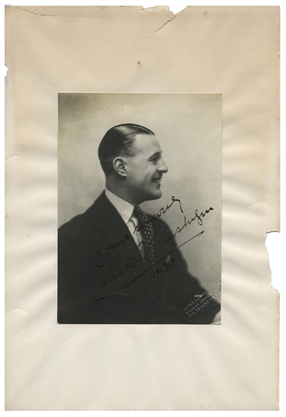 Signed Photograph of Jasper Maskelyne. 