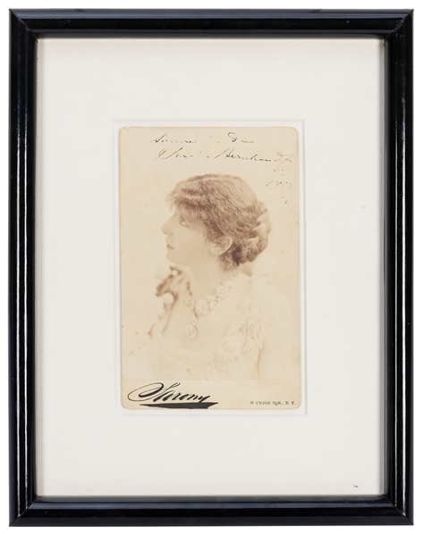 Sarah Bernhardt Signed Cabinet Photograph. 