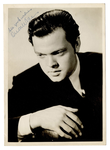  Orson Welles Autographed Publicity Photo. 