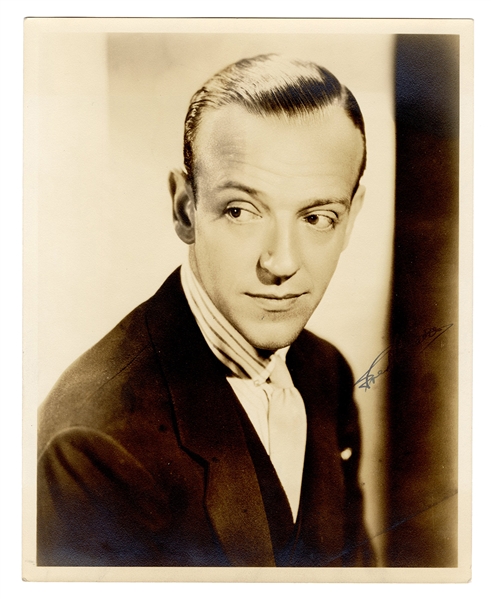 Fred Astaire Signed Photograph. 