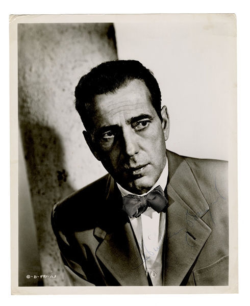  Humphrey Bogart Signed Publicity Photo. 