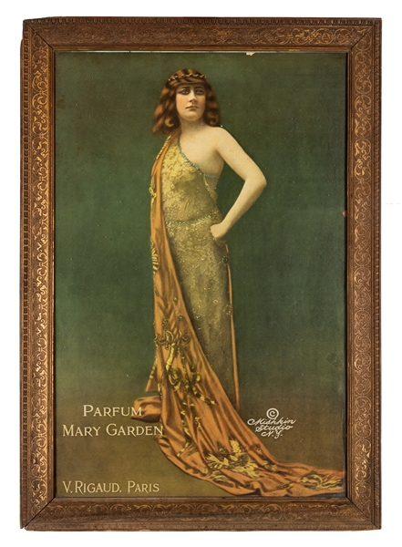 Parfum Mary Garden. New York/Paris: Mishkin Studio/V. Rigaud, ca. 1920s.