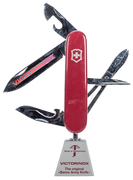 Victorinox 2025 store display