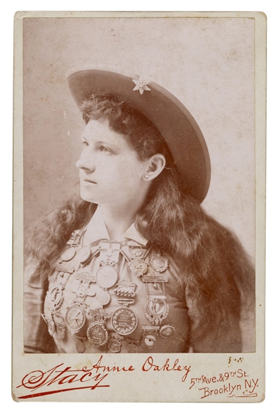 Annie Oakley Cabinet Card Photograph.