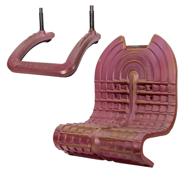 Alien Encounter attraction chair and shoulder harness.