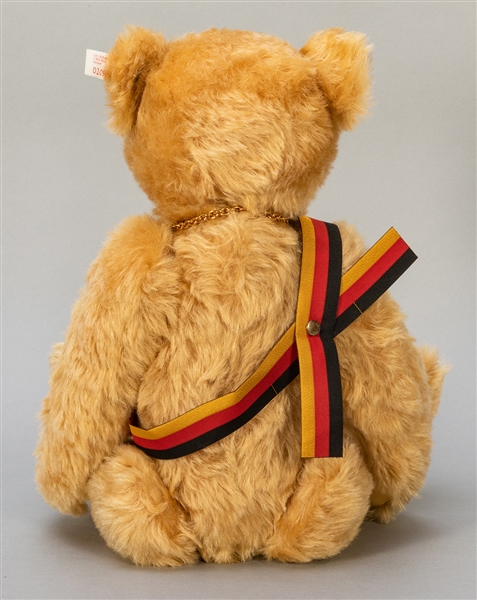 Herbert Grönemeyer designs Steiff Teddy Bear