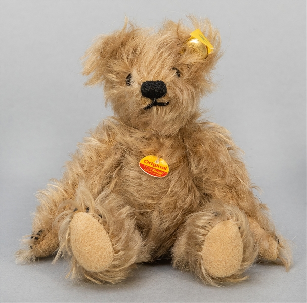  Steiff Miniature Teddy Bear Hand Sample. Modern miniature j...