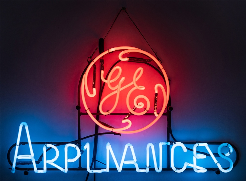  GE Appliances 2-Color Neon Sign. Length 33”. Working.