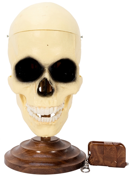  Talking Skull. Azusa: Owen Magic Supreme, ca. 2000. A faux ...