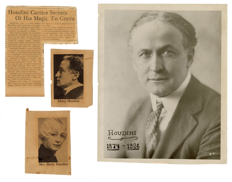  Houdini, Harry (Ehrich Weisz). Vintage Portrait of Harry Ho...