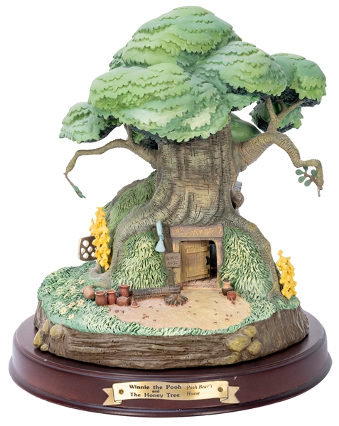  WDCC The Honey Tree “Pooh Bear’s House.” Classic Walt Disne...