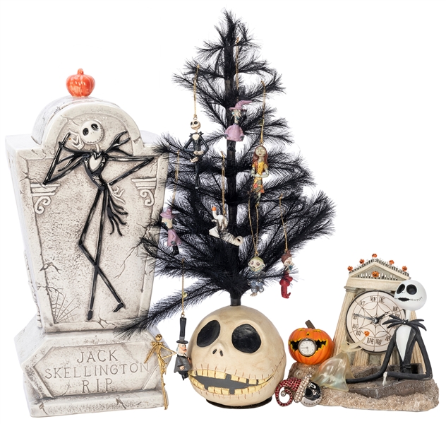 Lot of 5 The Nightmare Before Christmas Items. Includes: Cl...
