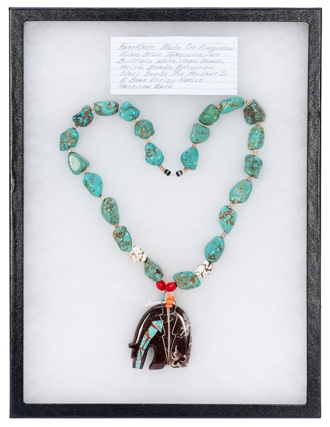  [JEWELRY] Bear Effigy Necklace. Necklace consists of turquo...