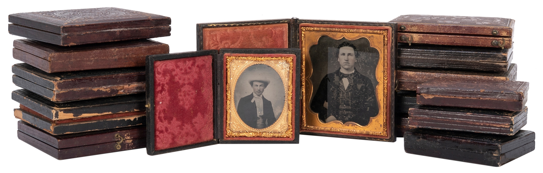  Collection of daguerreotypes and ambrotypes. 12 daguerreoty...