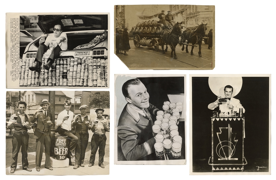  [CHICAGO]. Five beer and alcohol photographs. 1930s/70s. In...