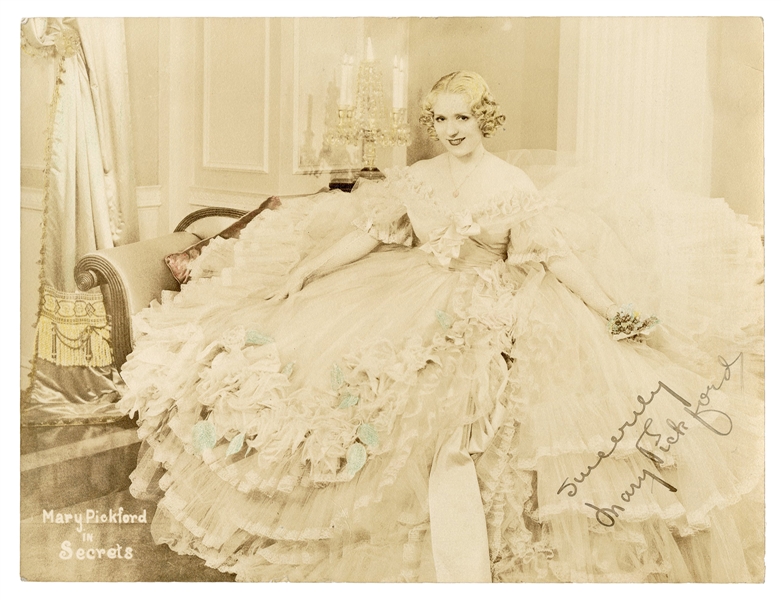  [PICKFORD, Mary (1892-1979)]. Signed publicity still. Dated...