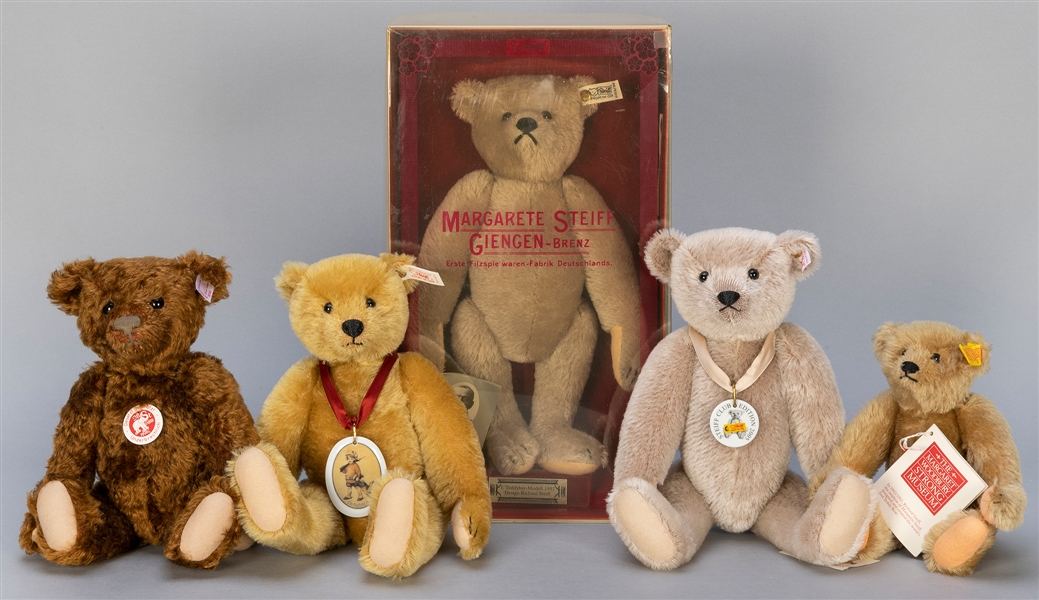  Five Classic Steiff Teddy Bears. Including Richard Steiff B...