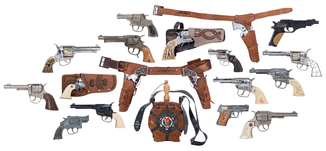  Lot of over 20 Western toy pistols. Over 20 vintage toy pis...