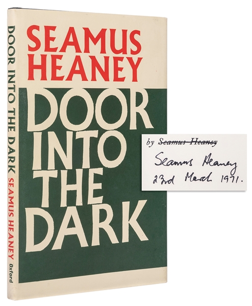  HEANEY, Seamus (1939–2013). Door into the Dark. New York: O...