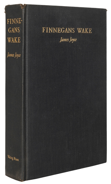  JOYCE, James (1882–1941). Finnegans Wake. New York: The Vik...