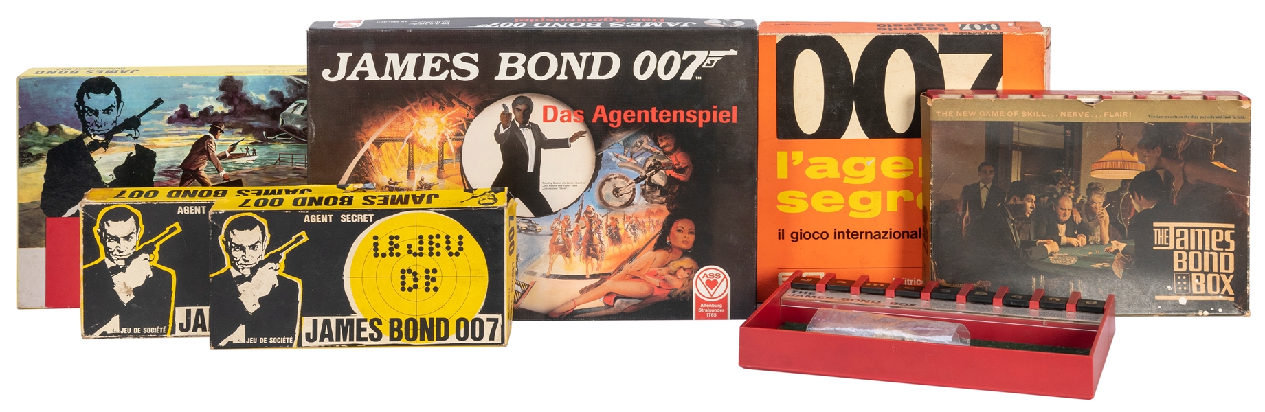  Group of 7 James Bond games, most in foreign languages. Inc...