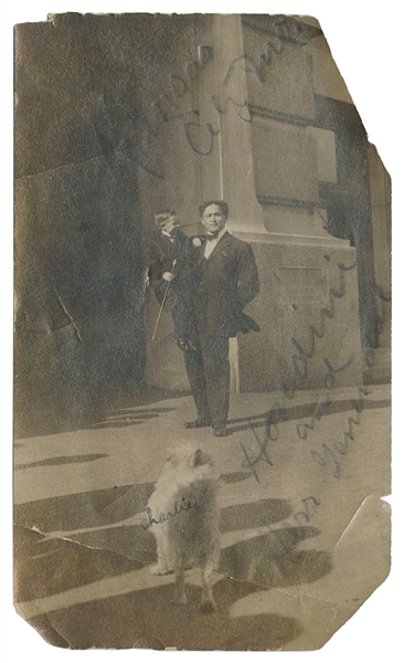  HOUDINI, Harry (Erik Weisz, 1874 – 1926). Candid Photograph...