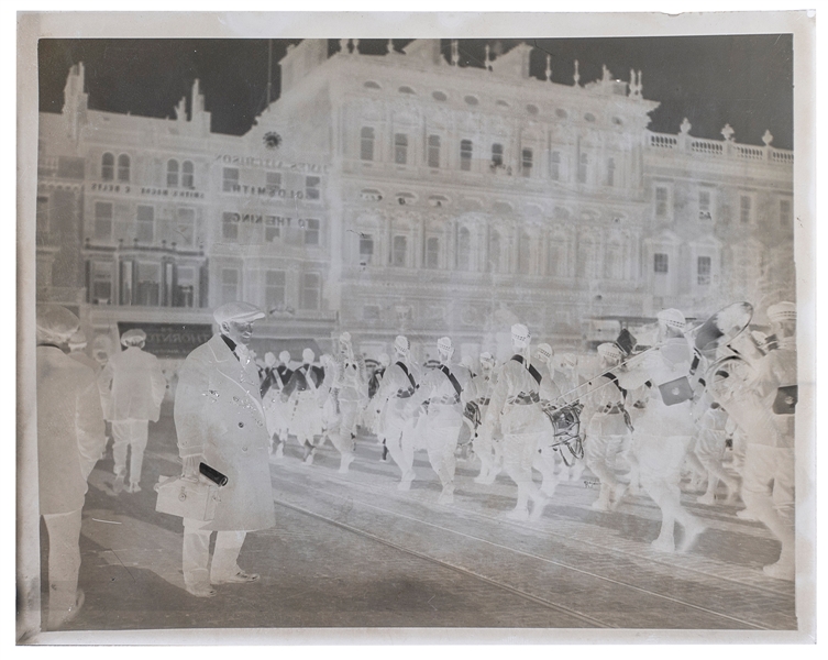  HOUDINI, Harry (Erik Weisz, 1874 – 1926). Glass Negative of...