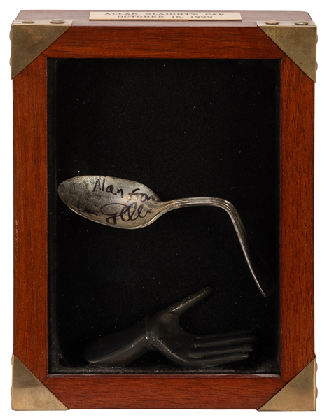  GELLER, Uri (b. 1946). Signed Teaspoon Bent by Uri Geller. ...