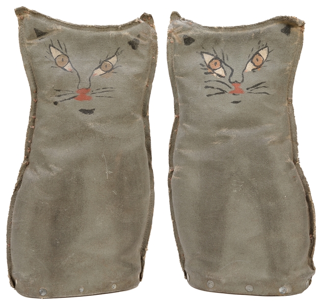  [CARNIVAL] Two Knock-Down Cat Dolls. 20th century. Hand-pai...