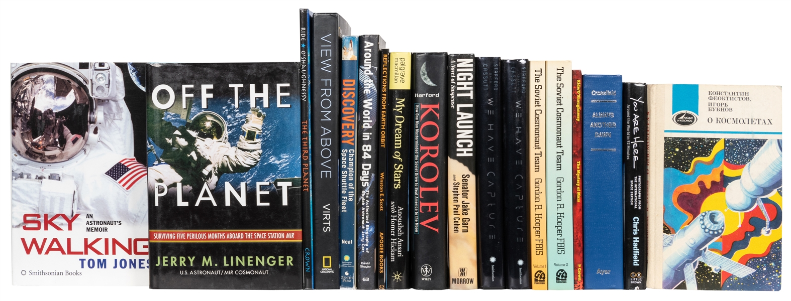  [ASTRONAUTS]. A group of 18 books signed by astronauts or a...