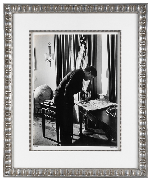  EISENSTAEDT, Alfred (1898-1995). John F. Kennedy in the Ova...