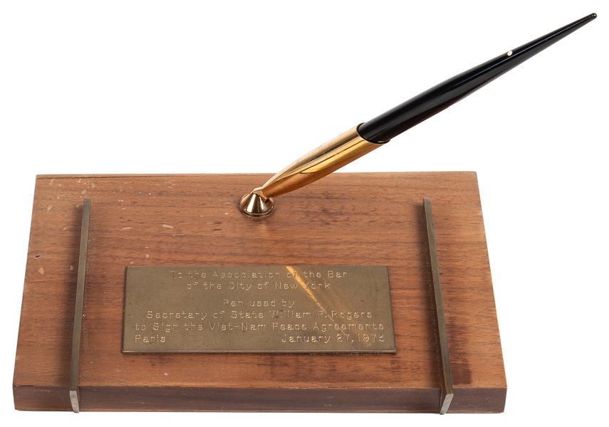  [VIETNAM WAR]. The original pen used by Secretary of State ...