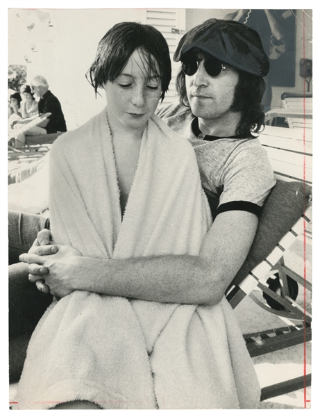  [MUSIC]. [LENNON, John (1940-1980)]. Original press photo. ...