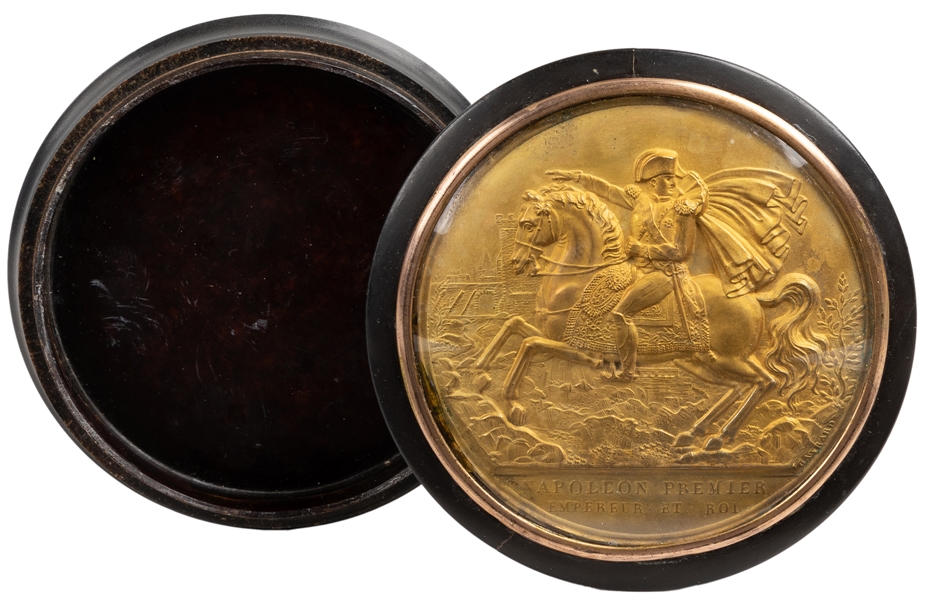  [SNUFF BOX]. [BONAPARTE, Napoleon (1769-1821), subject]. Na...