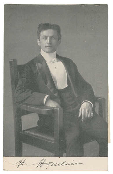  HOUDINI, Harry (Erik Weisz, 1874 – 1926). Signed Postcard o...