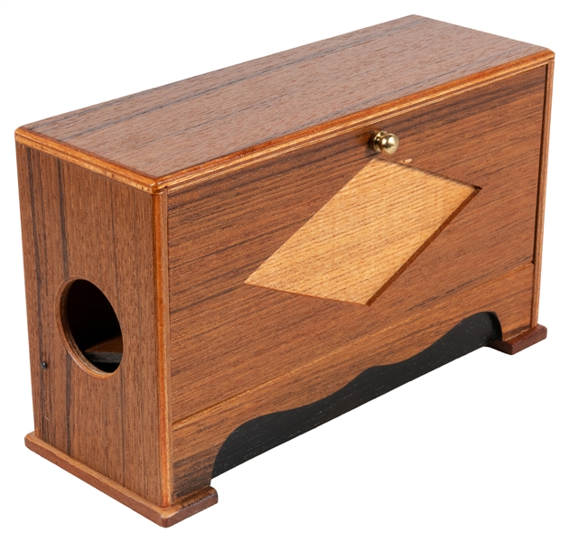 Silk Cabinet. Yokohama: Mikame Craft, 1998. Mikame Craft de...