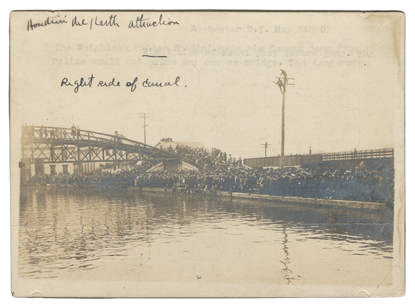  HOUDINI, Harry (Erik Weisz, 1874 – 1926). Inscribed Houdini...