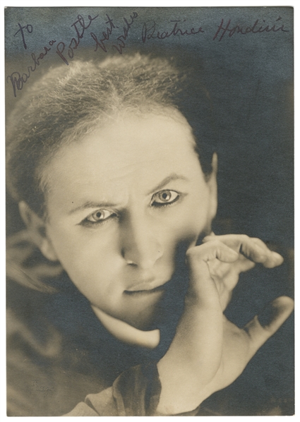  HOUDINI, Harry (Erik Weisz, 1874 – 1926). Houdini Portrait ...
