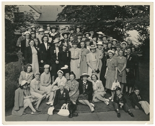  HOUDINI, Beatrice (1876 – 1943). Three Magigals / PCAM / Be...