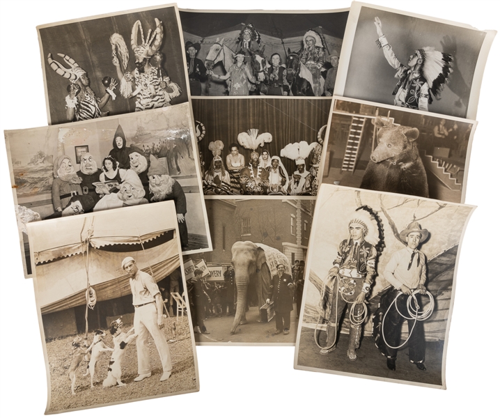  [WPA – FEDERAL THEATRE PROGRAM]. Large Group of Nearly 400 ...