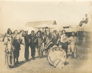  Album of circus performers and personnel photographs. Appro...