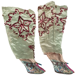  Chinese Silk and Wood Foot Binding Lotus Shoes. 19th centur...