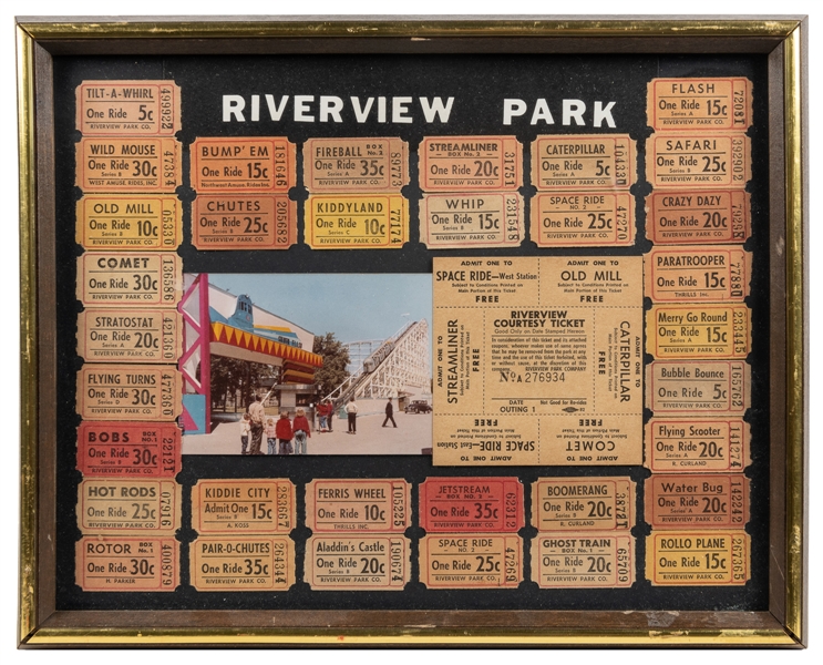 Group of Riverview Park (Chicago) memorabilia and souvenirs...