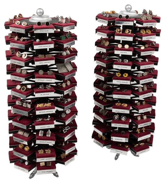  [CUFFLINKS – MAGICIANS]. Ken Klostermans Collection of Mag...