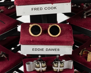  [CUFFLINKS – MAGICIANS]. Ken Klosterman's Collection of Mag...