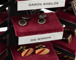  [CUFFLINKS – MAGICIANS]. Ken Klosterman's Collection of Mag...